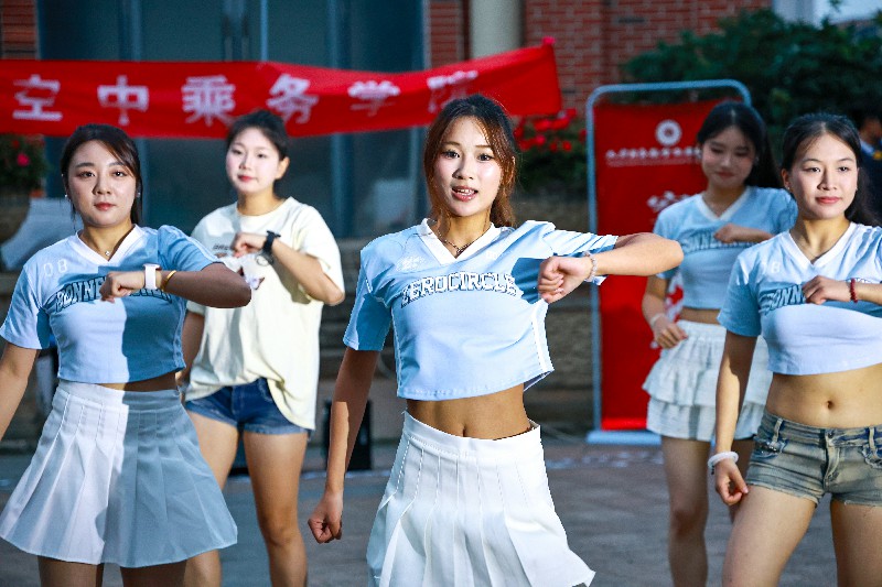 1764164846130347.jpg IL3A0160.jpg