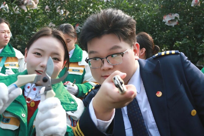 1765472625742427.jpg 微信圖片_2025-12-12_010147_620~1.jpg